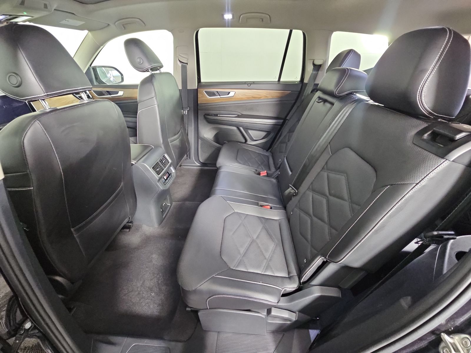 2024 Volkswagen Atlas 2.0T SE FWD