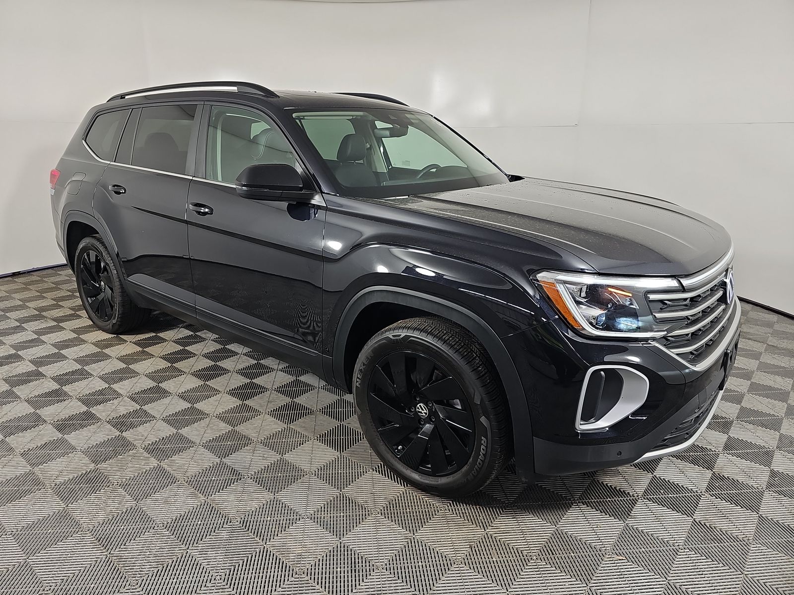 2024 Volkswagen Atlas 2.0T SE FWD