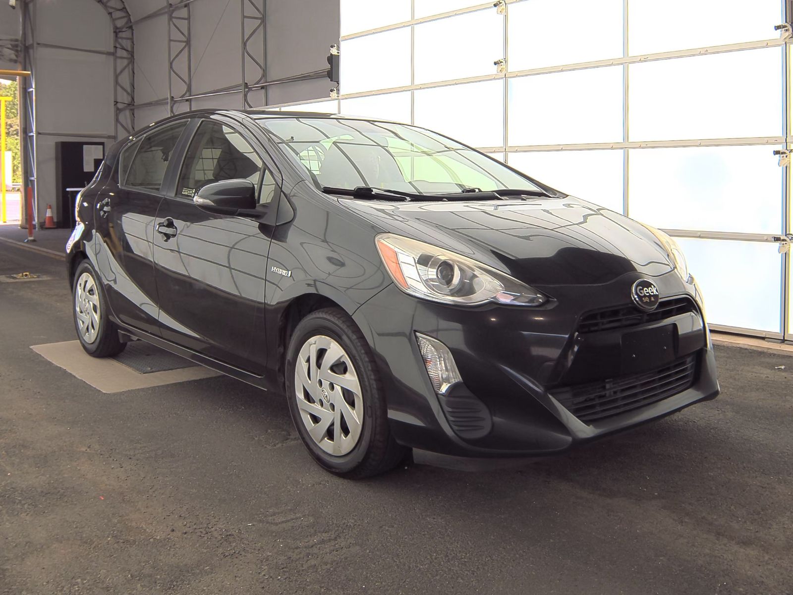 2016 Toyota Prius c Two FWD