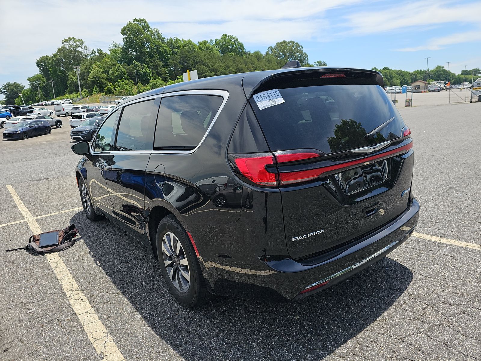 2024 Chrysler Pacifica Hybrid Select FWD