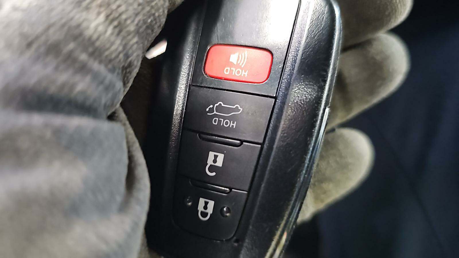 2022 Toyota Highlander Hybrid LE AWD