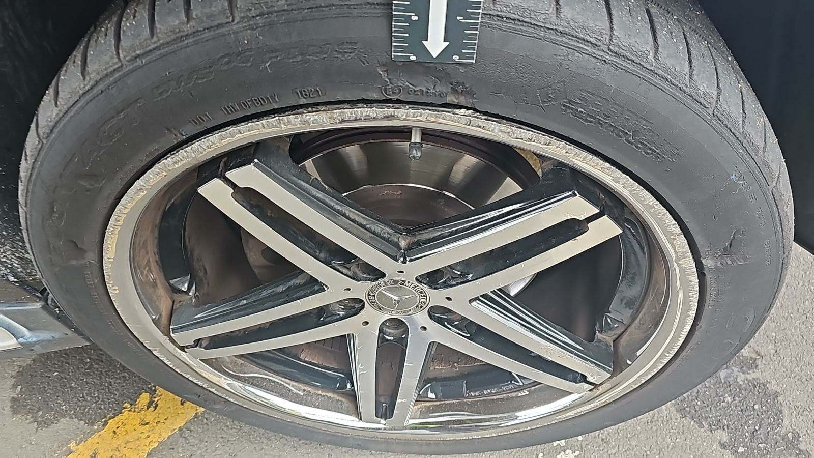 Mercedes-Benz ML 550 снимка Mercedes-Benz ML 550