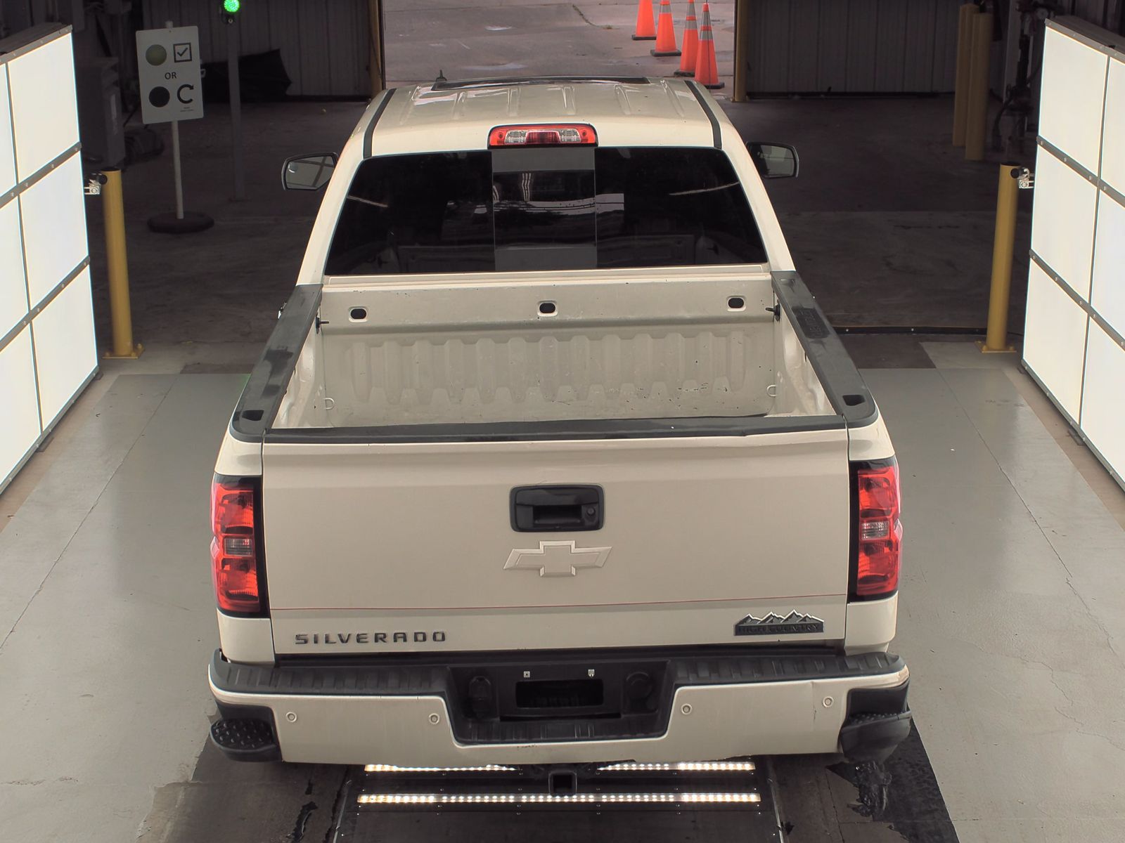 2014 Chevrolet Silverado 1500 High Country AWD