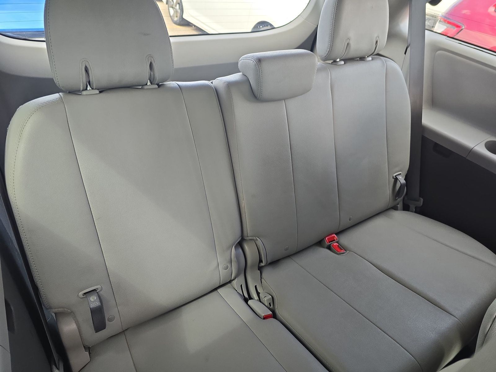 2017 Toyota Sienna XLE FWD