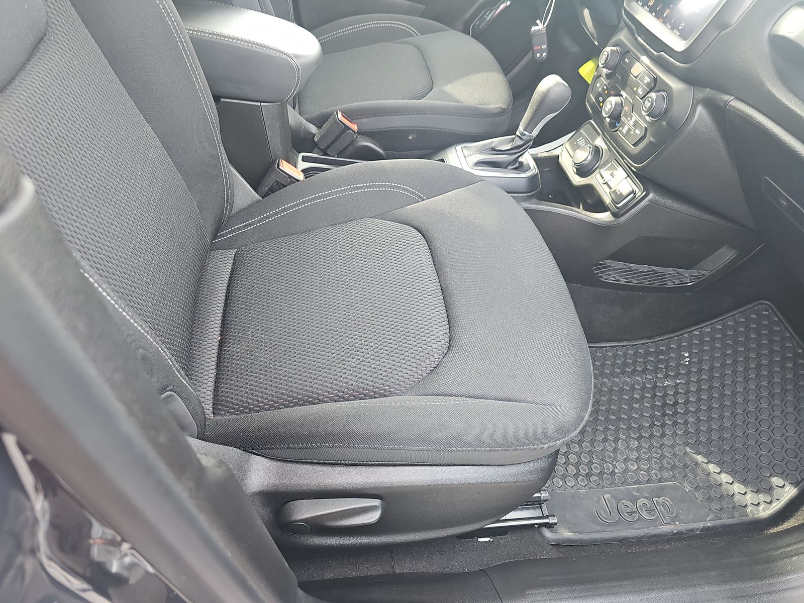 2023 Jeep Renegade Altitude AWD