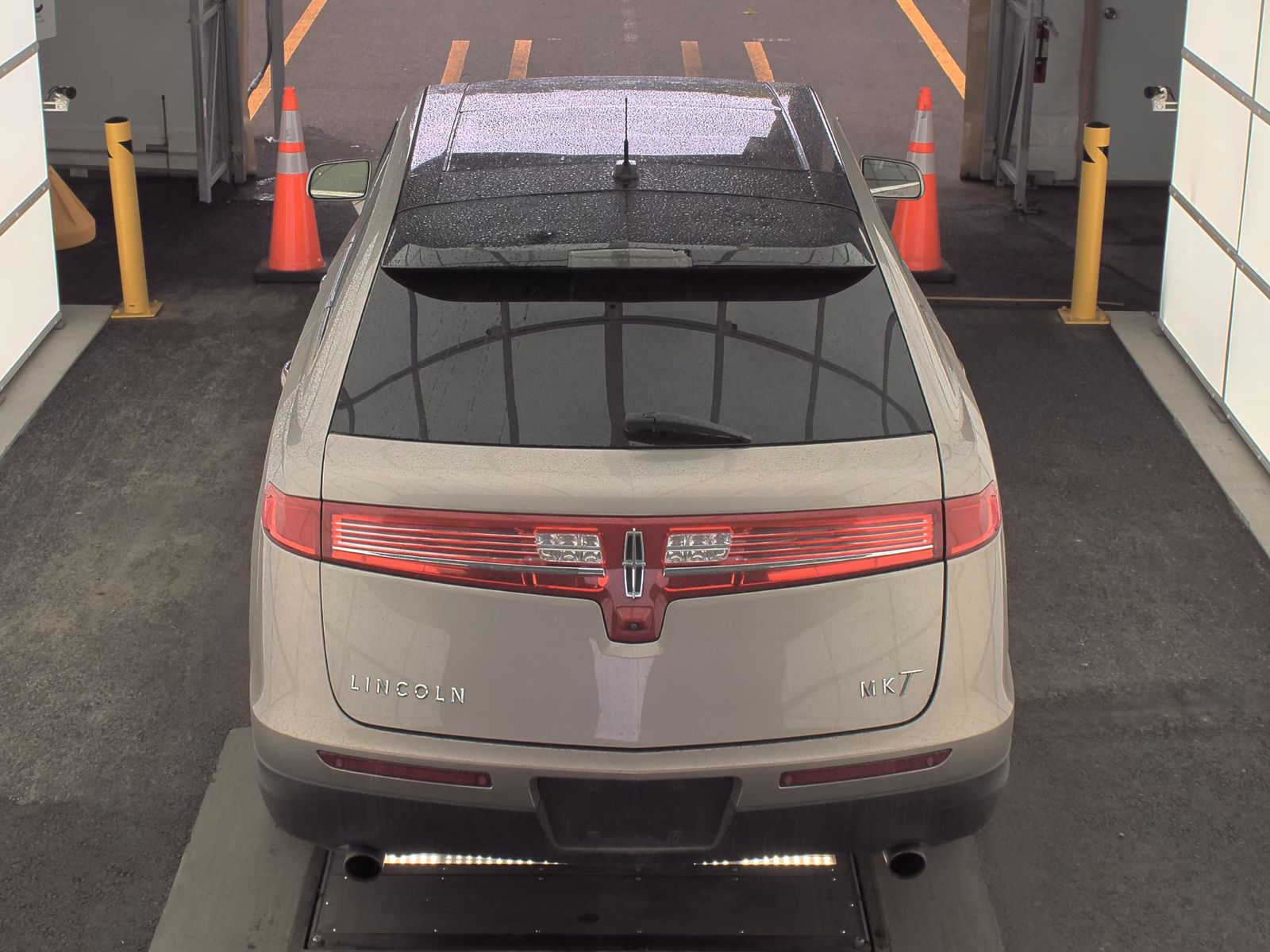 2018 Lincoln MKT Reserve AWD