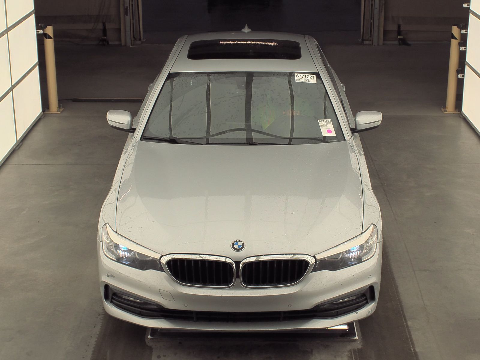 BMW 5 Series Sedan 530i SPORT LINE снимка BMW 5 Series Sedan 530i SPORT LINE