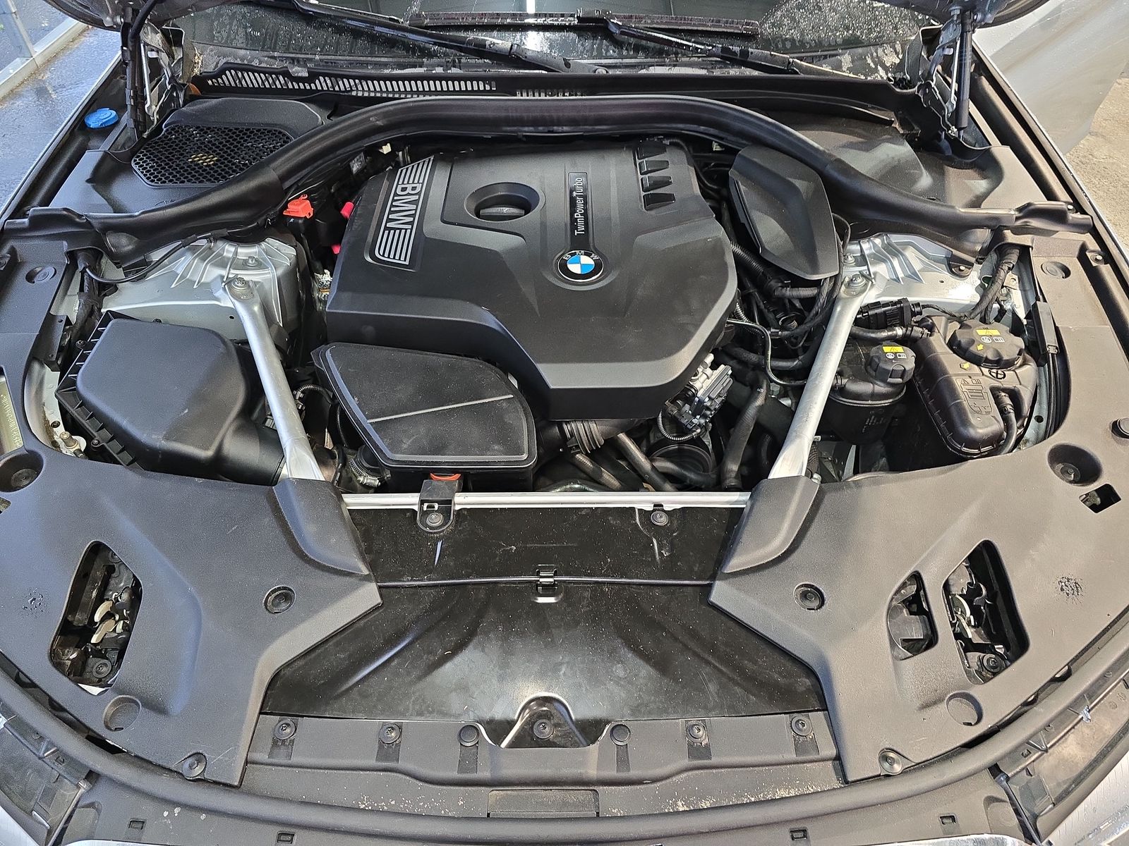 BMW 5 Series Sedan 530i SPORT LINE снимка BMW 5 Series Sedan 530i SPORT LINE