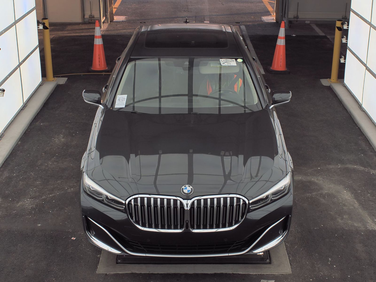 2022 BMW 7 Series 740i RWD