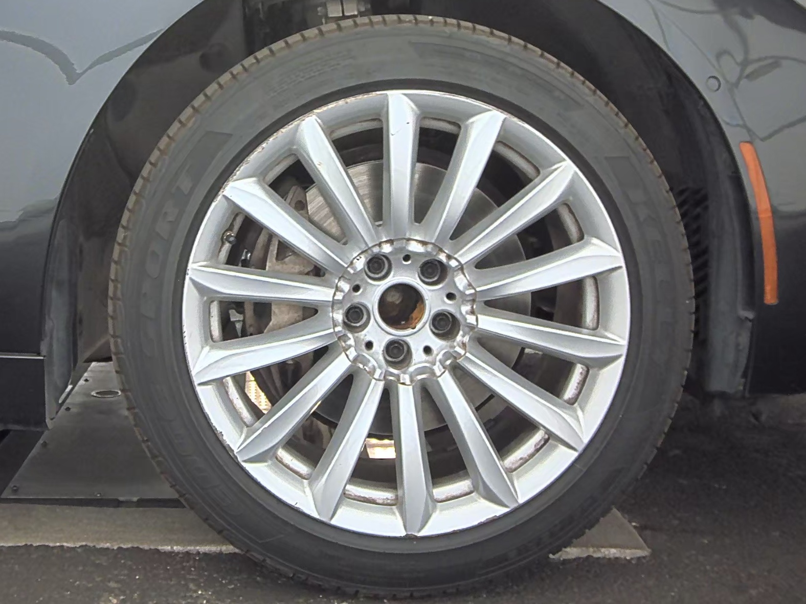 2022 BMW 7 Series 740i RWD