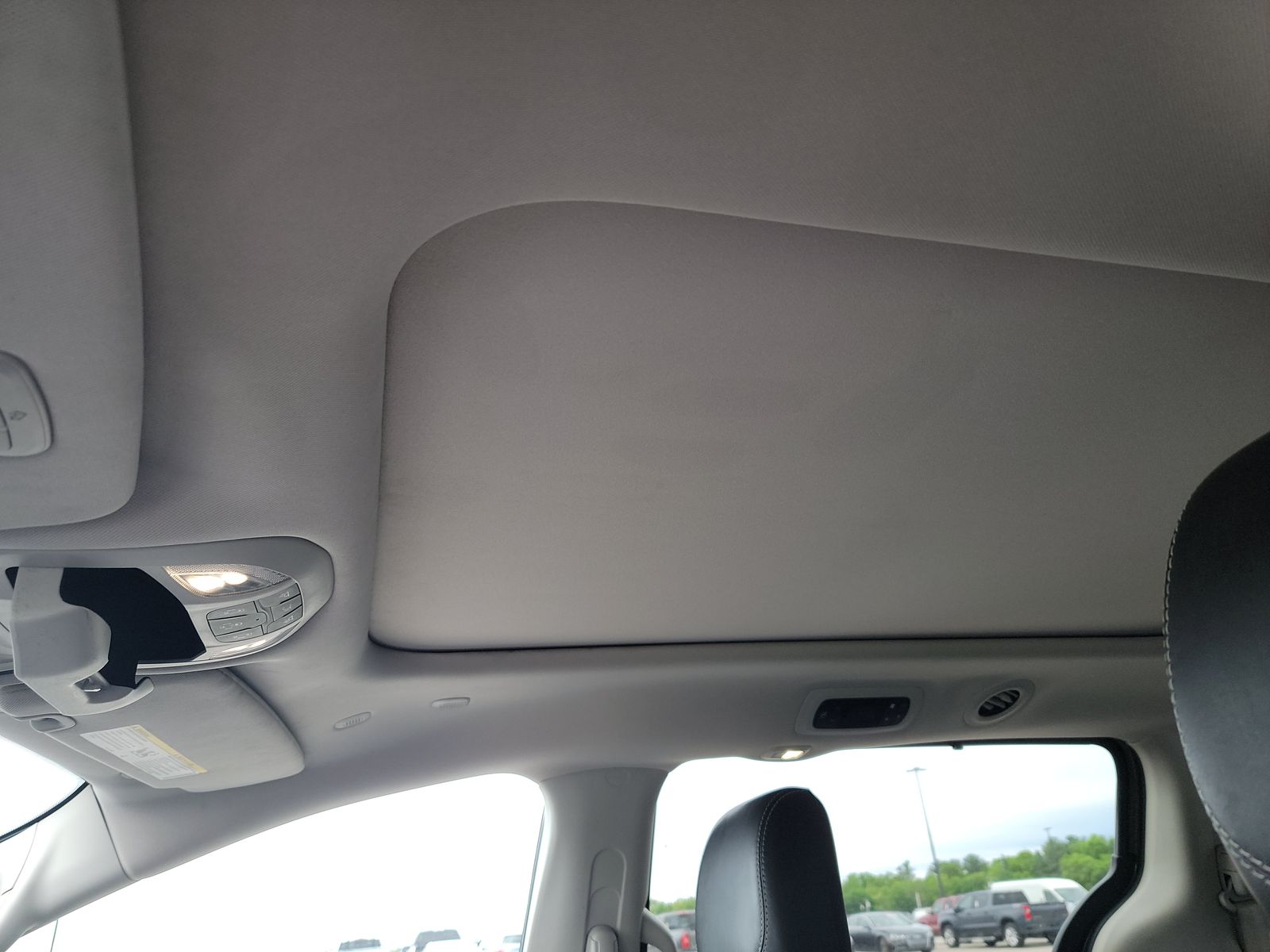 2023 Chrysler Pacifica Limited FWD