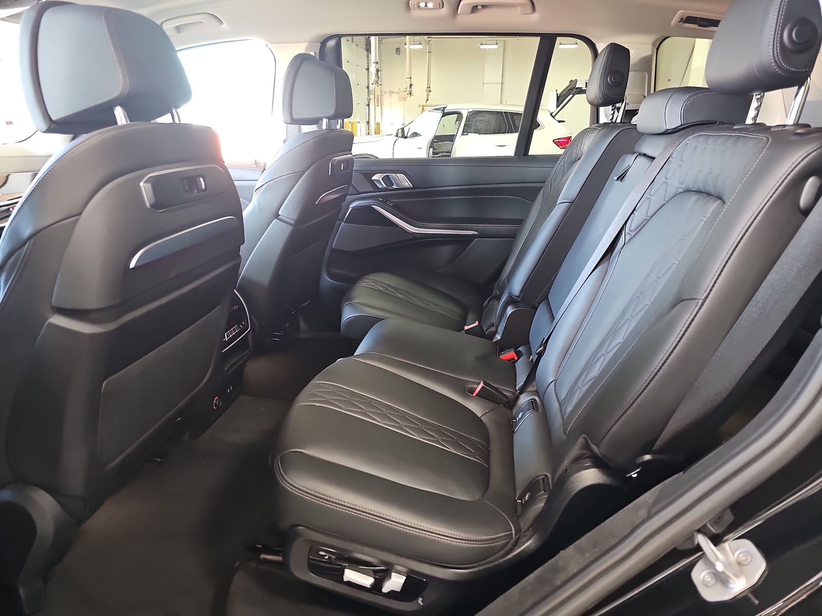 2024 BMW X7 xDrive40i AWD