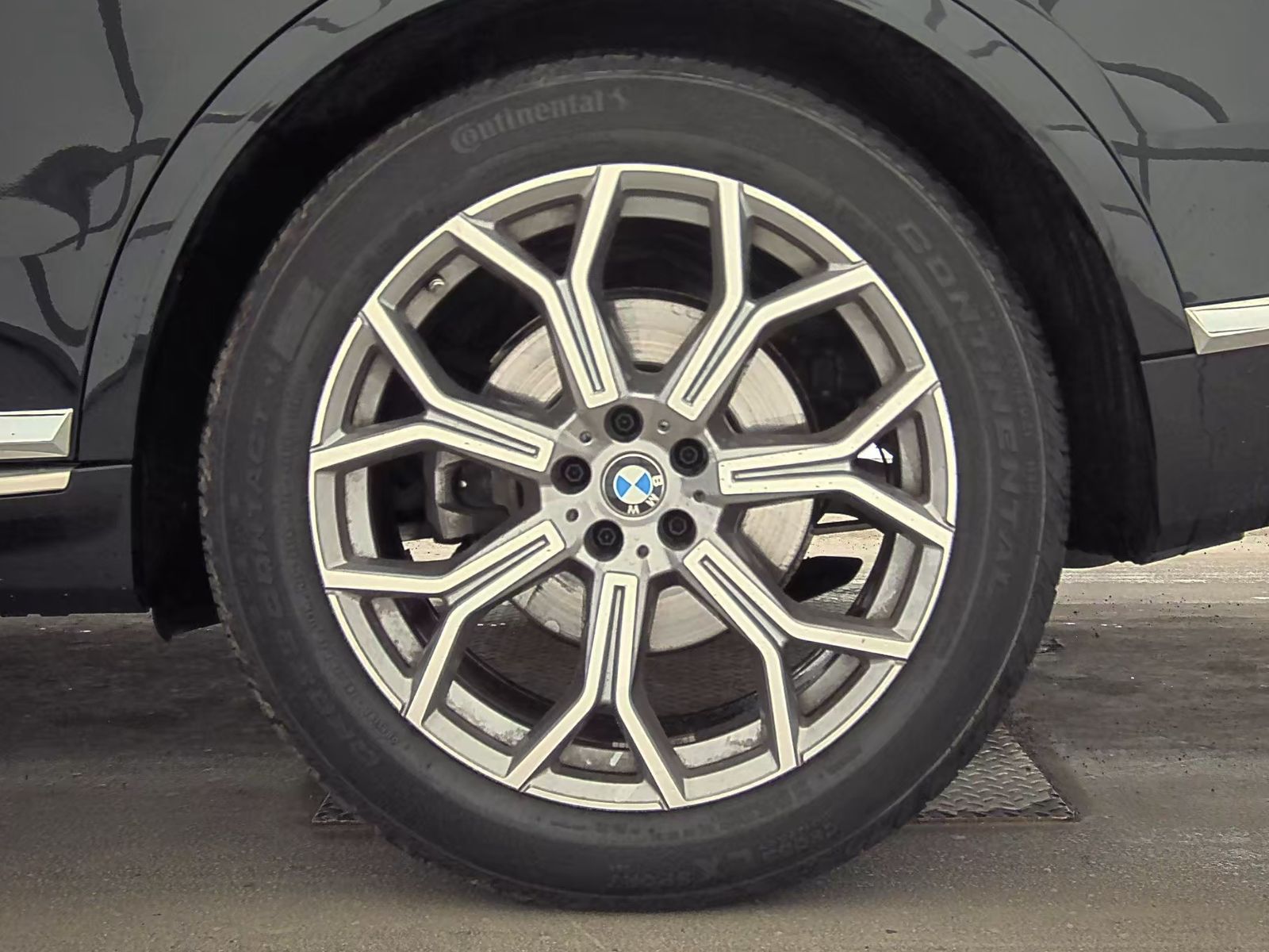 2024 BMW X7 xDrive40i AWD