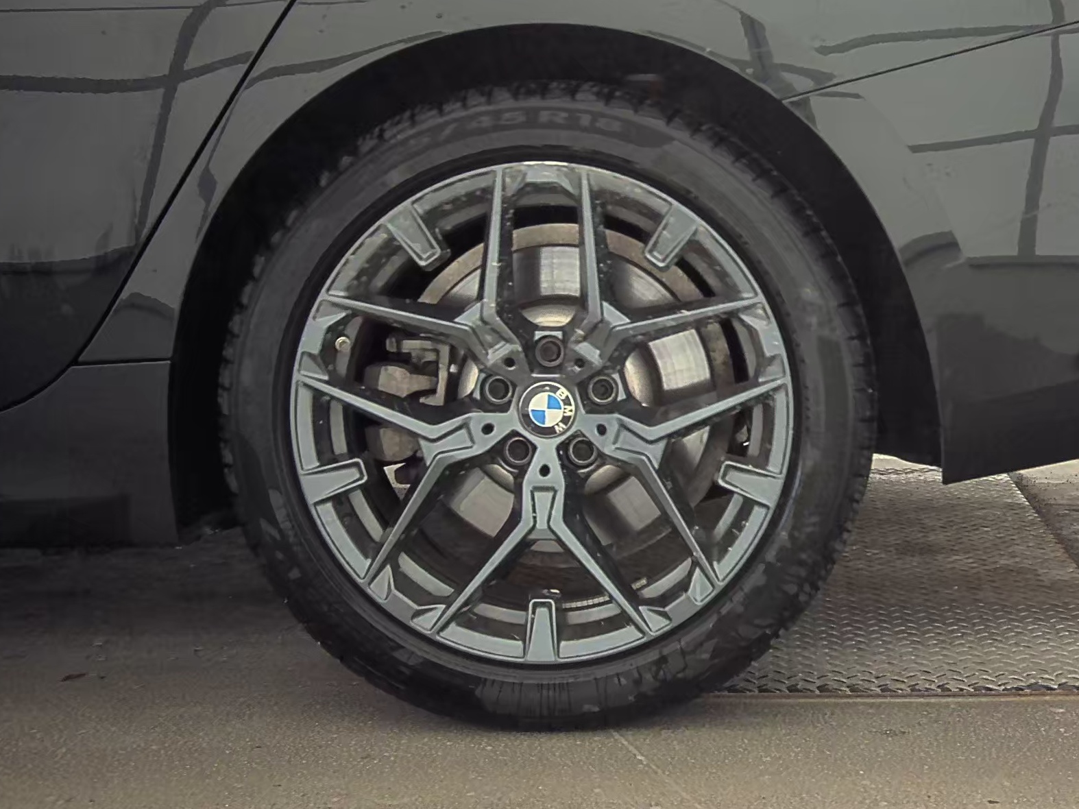 2025 BMW 3 Series 330i xDrive AWD