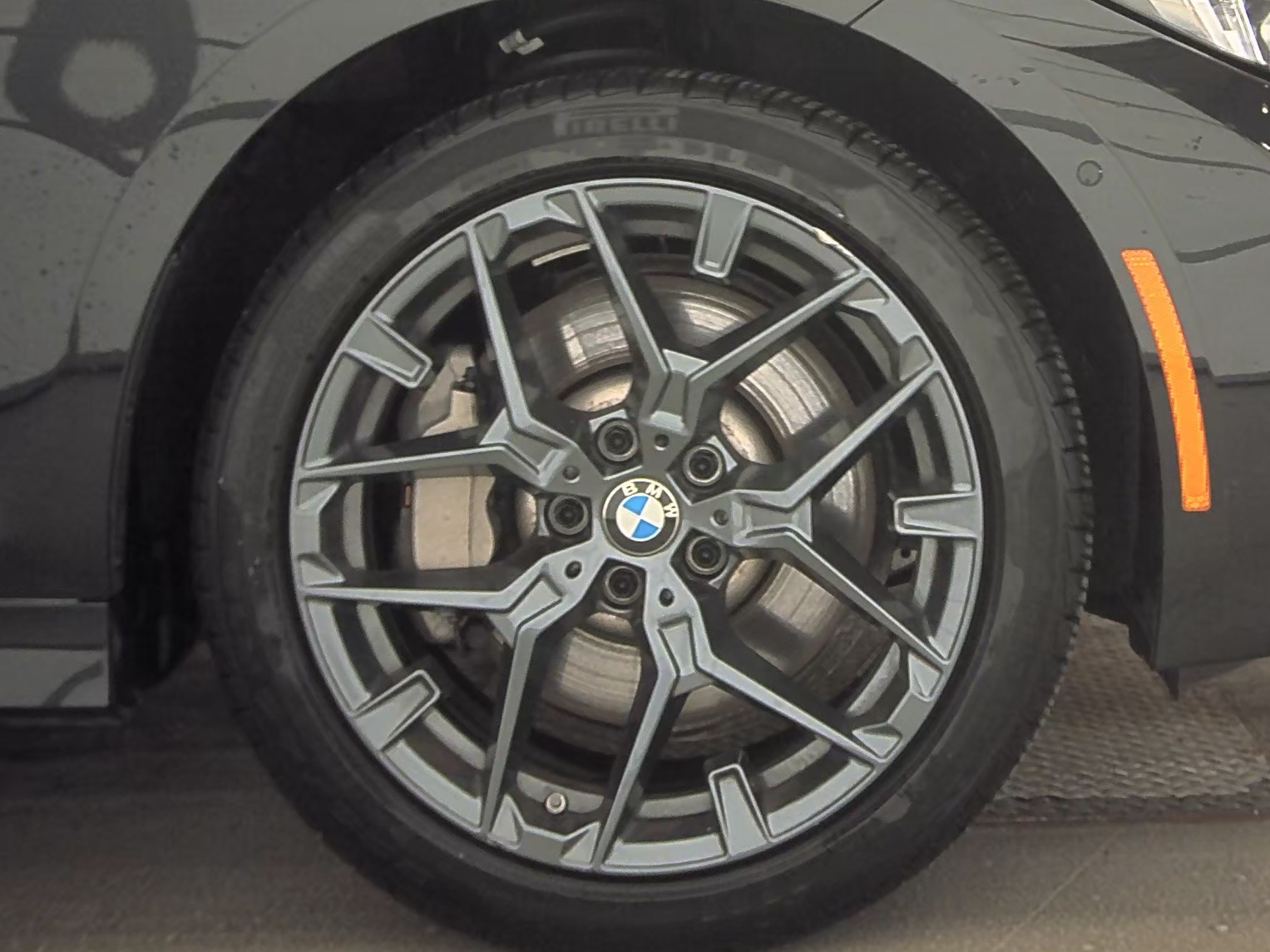 2025 BMW 3 Series 330i xDrive AWD