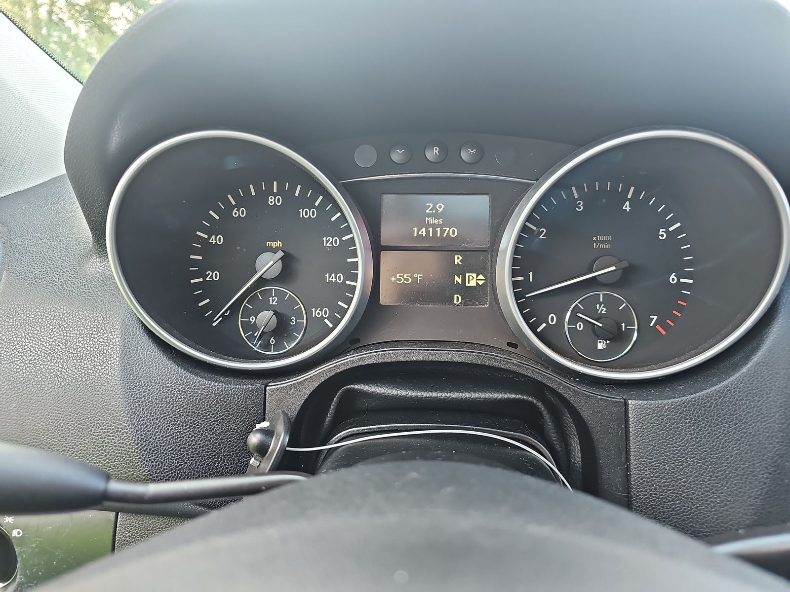 Mercedes-Benz ML 550 снимка Mercedes-Benz ML 550