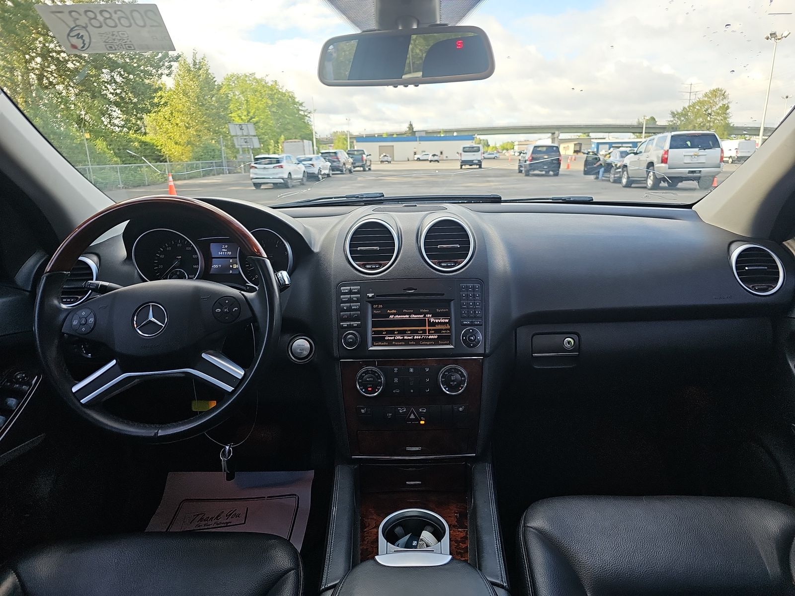 Mercedes-Benz ML 550 снимка Mercedes-Benz ML 550