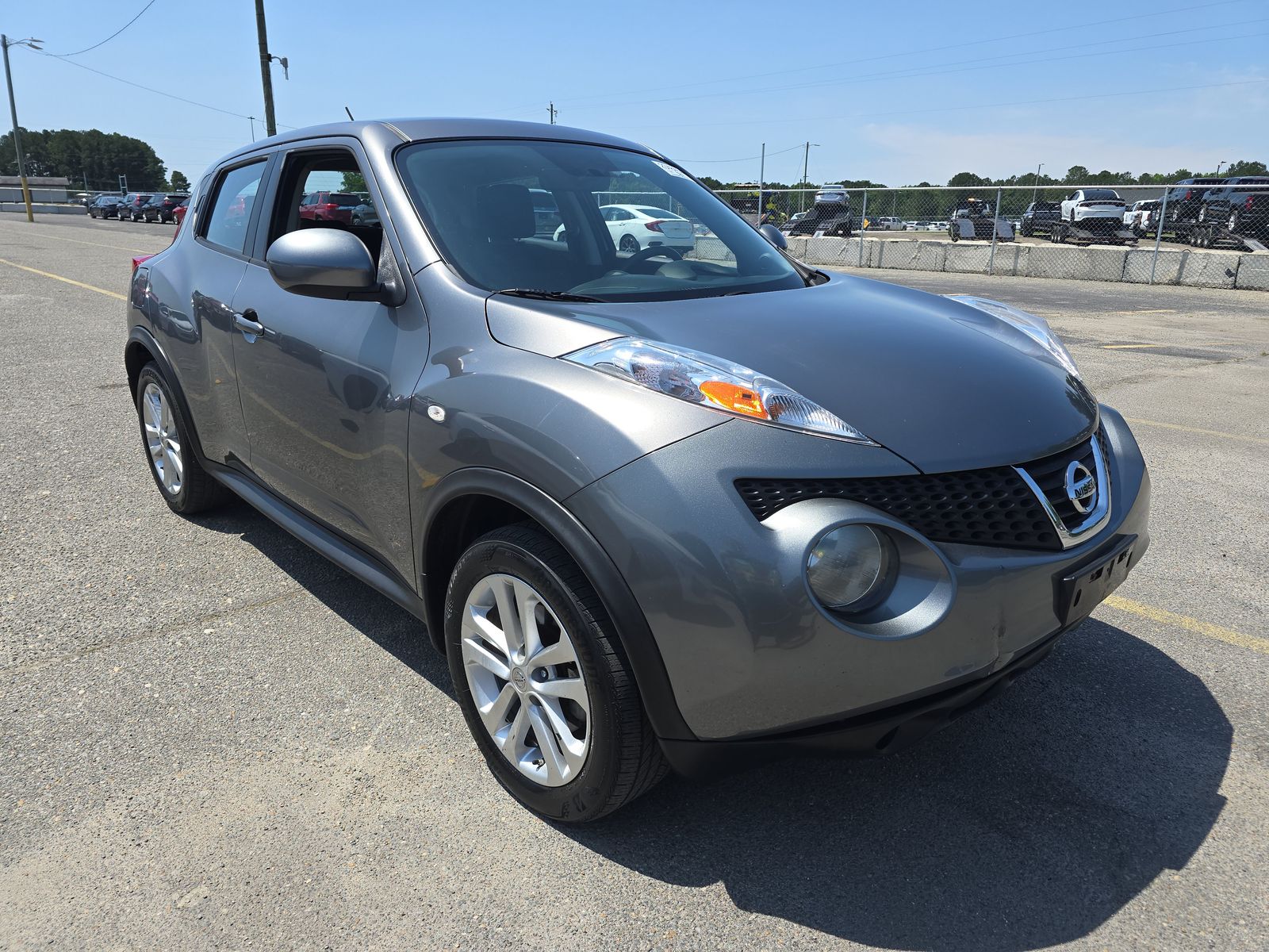2014 Nissan JUKE S AWD