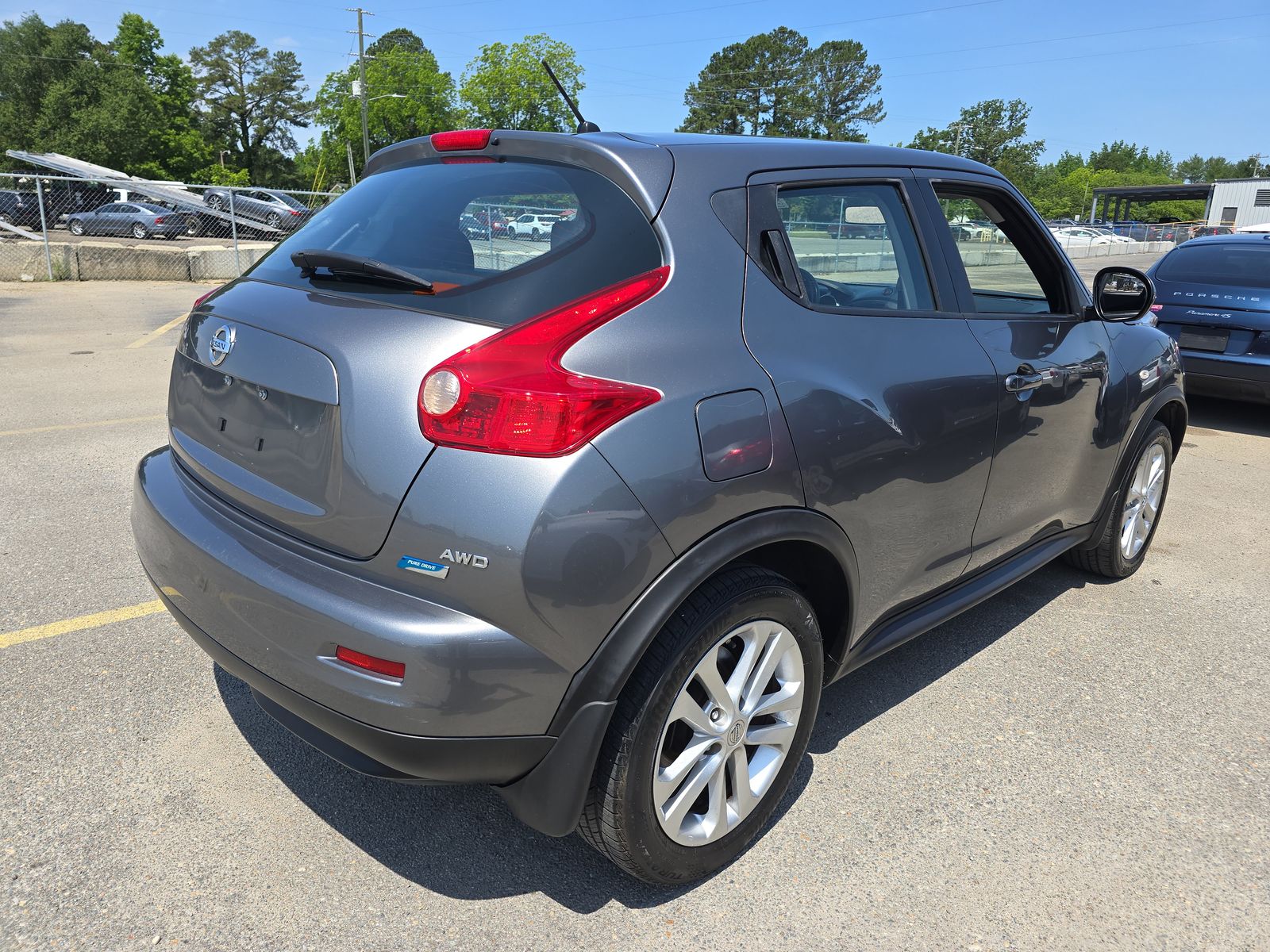 2014 Nissan JUKE S AWD