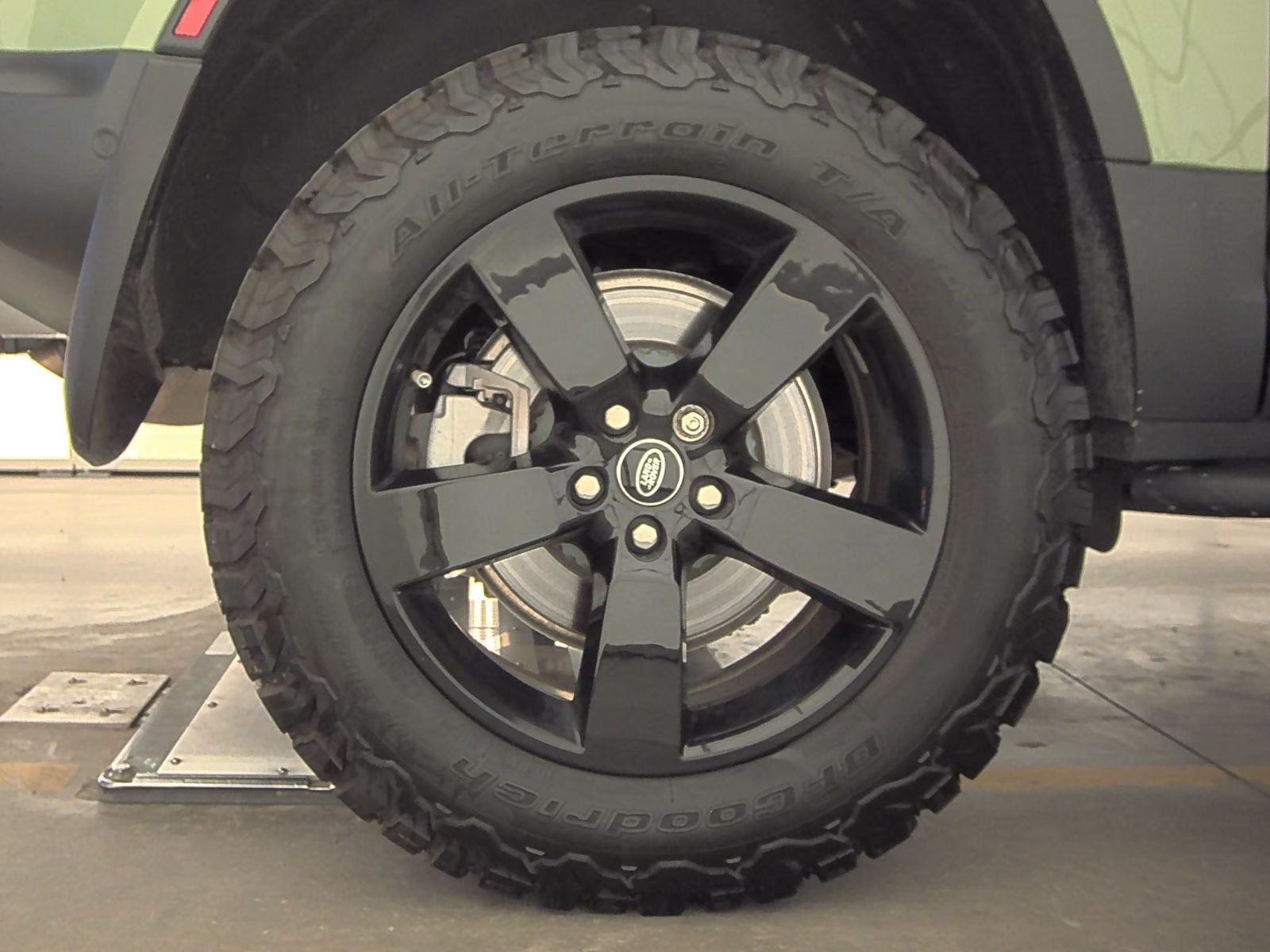 2023 Land Rover Defender 90 75th Limited Edition AWD