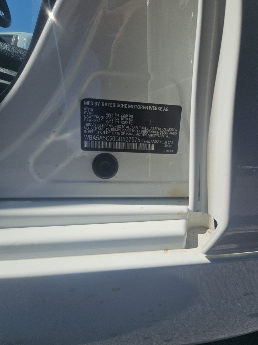 2016 BMW 5 Series 528i RWD