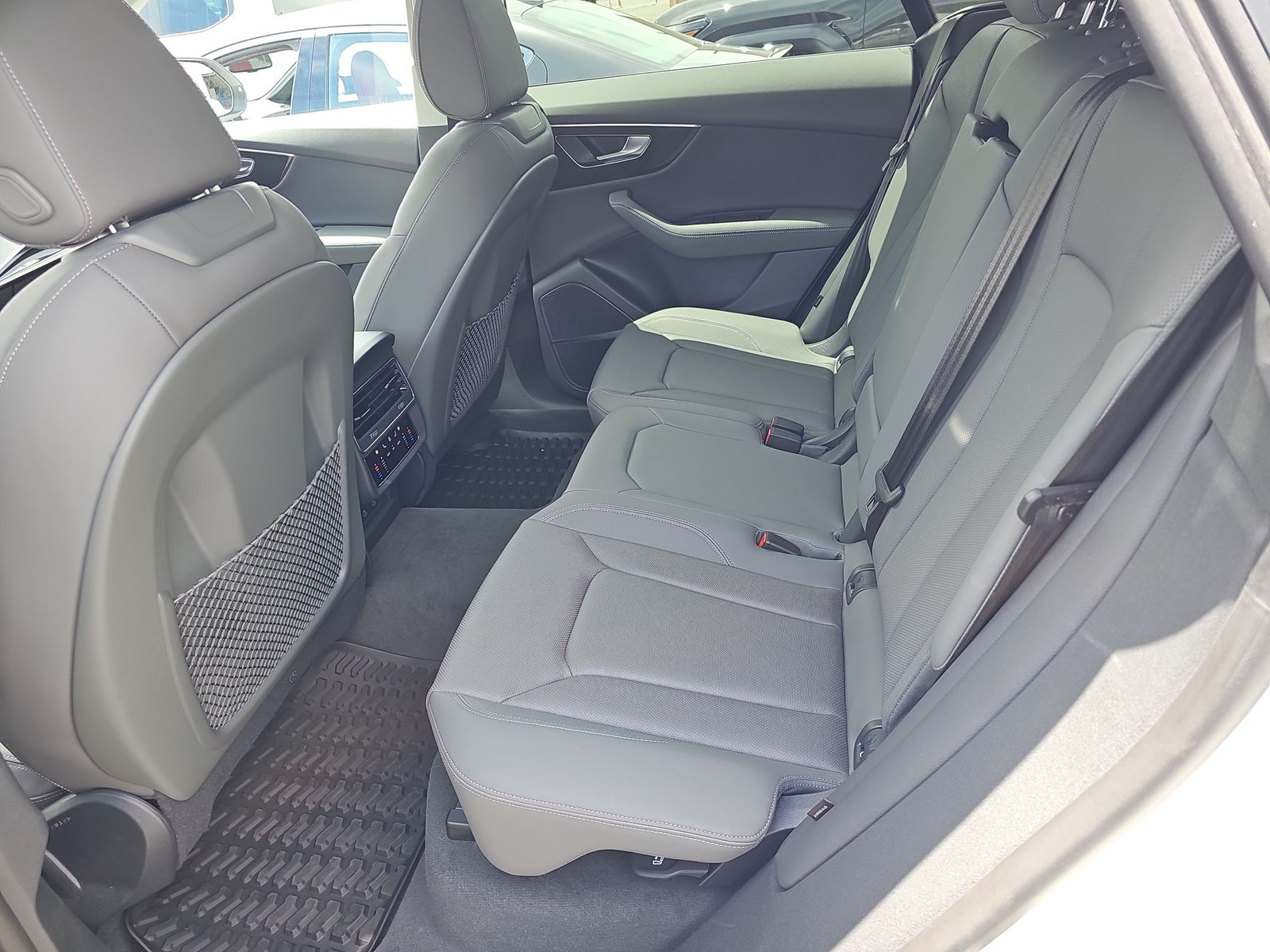 2025 Audi Q8 Premium Plus AWD