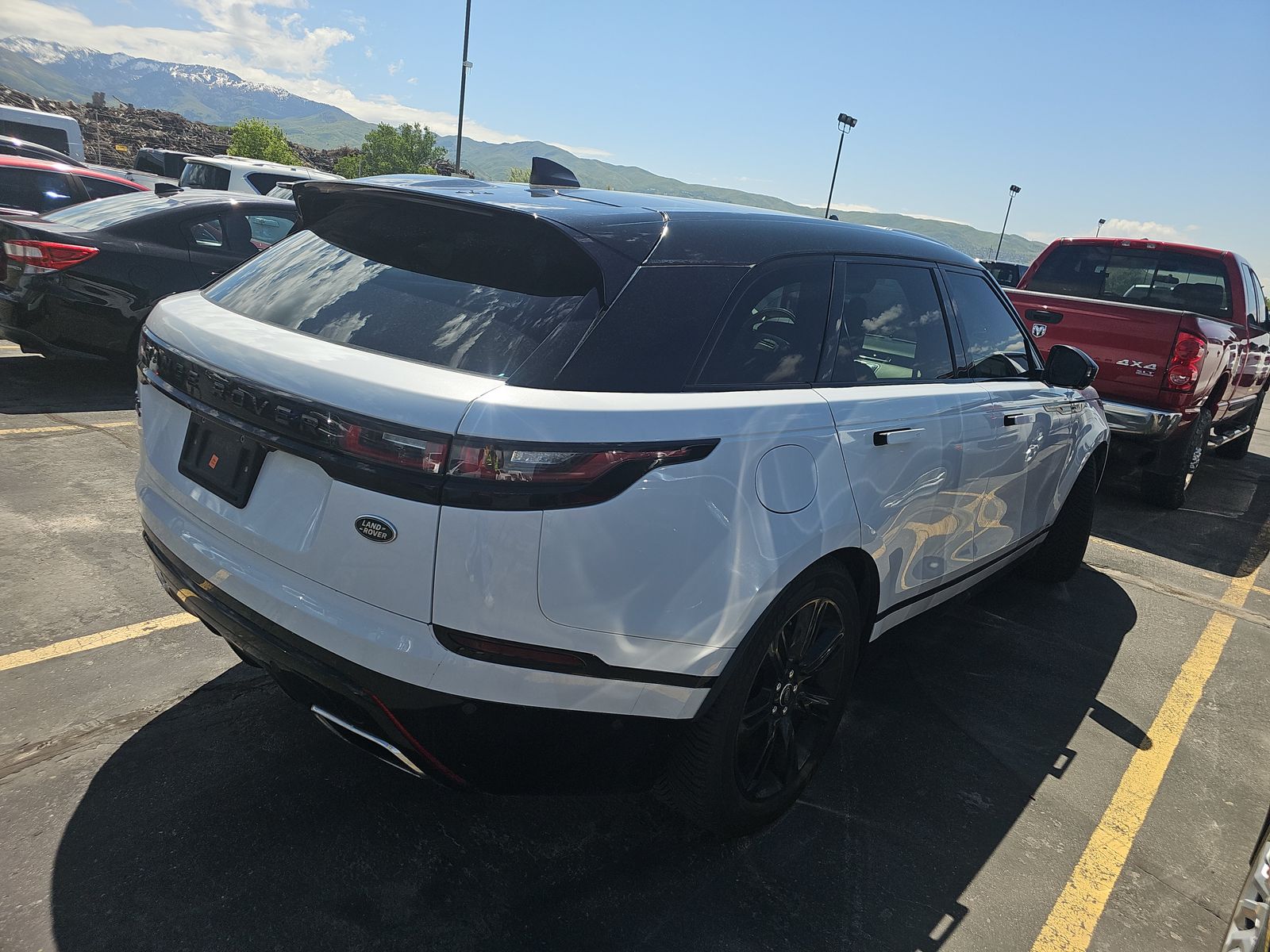 2018 Land Rover Range Rover Velar R-Dynamic HSE AWD