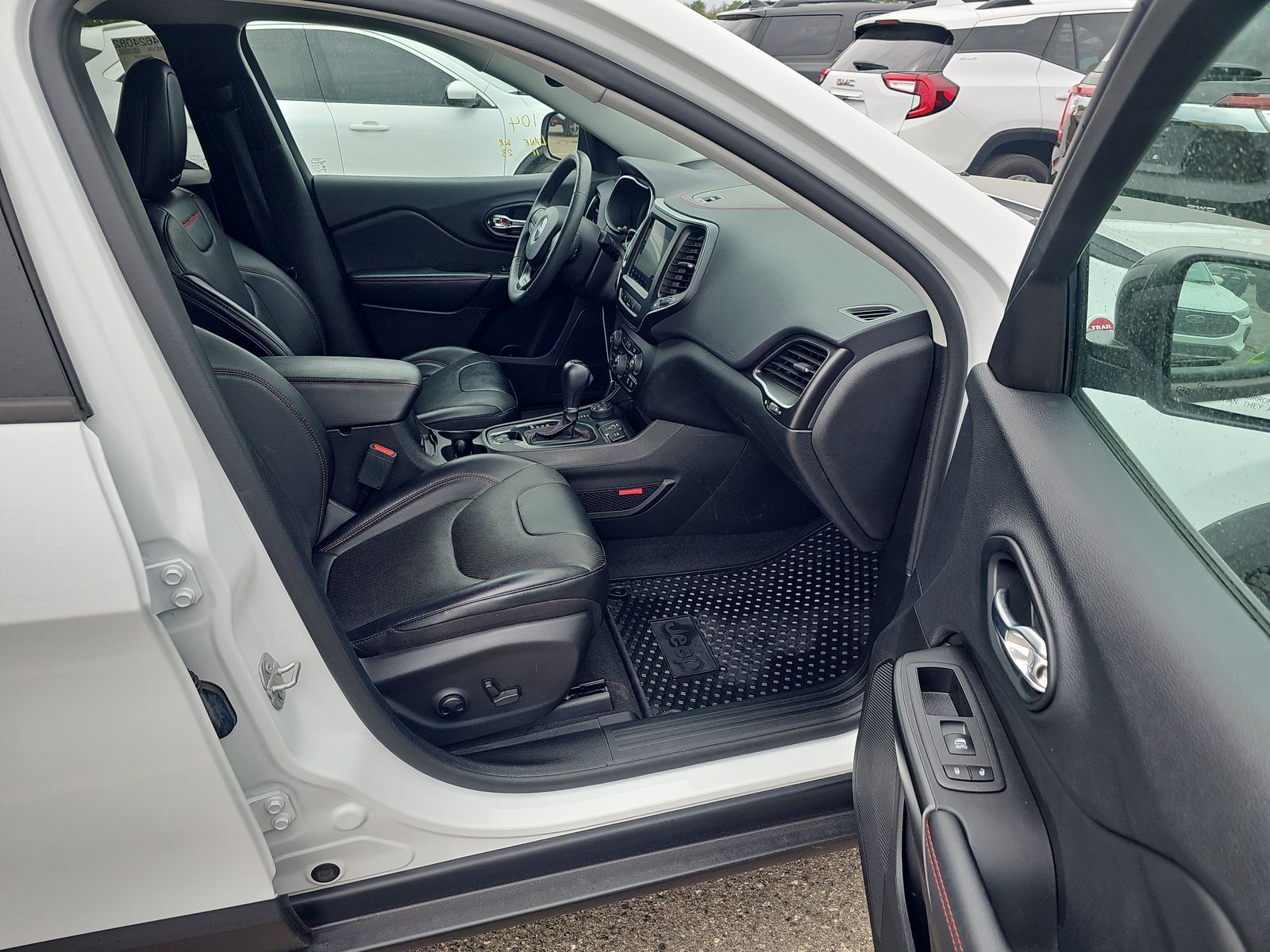 2022 Jeep Cherokee Trailhawk AWD
