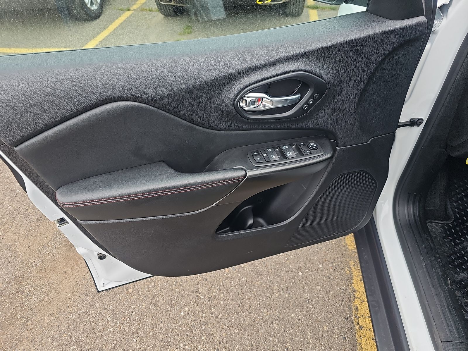 2022 Jeep Cherokee Trailhawk AWD