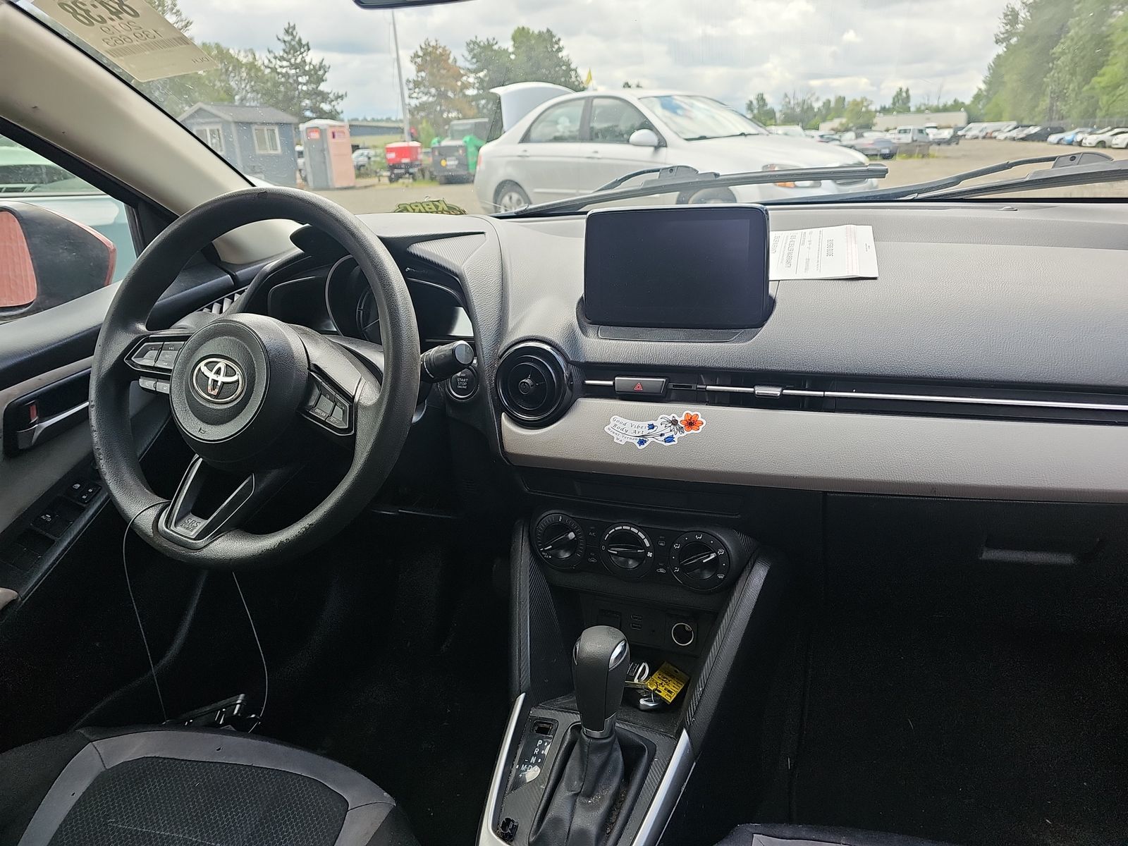 2019 Toyota Yaris L FWD
