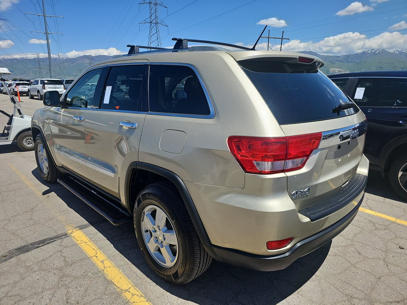 2011 Jeep Grand Cherokee Laredo AWD
