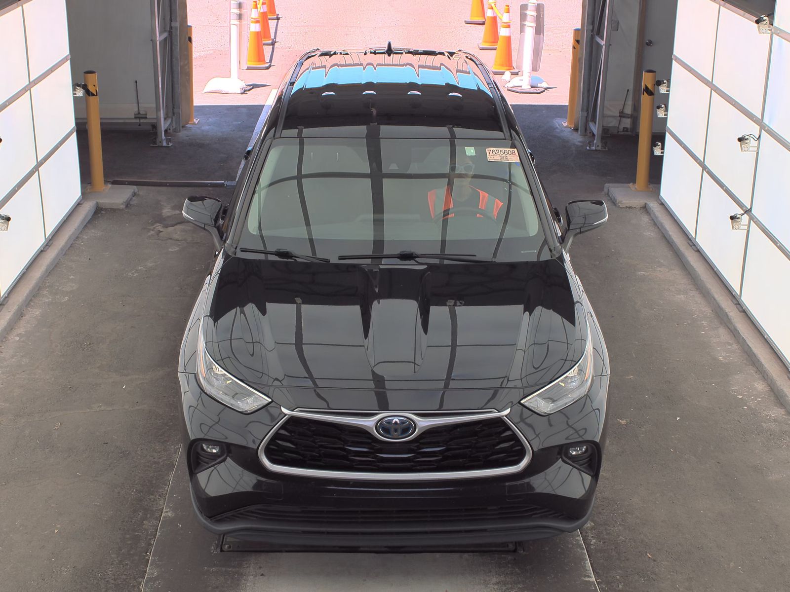 2022 Toyota Highlander Hybrid LE AWD