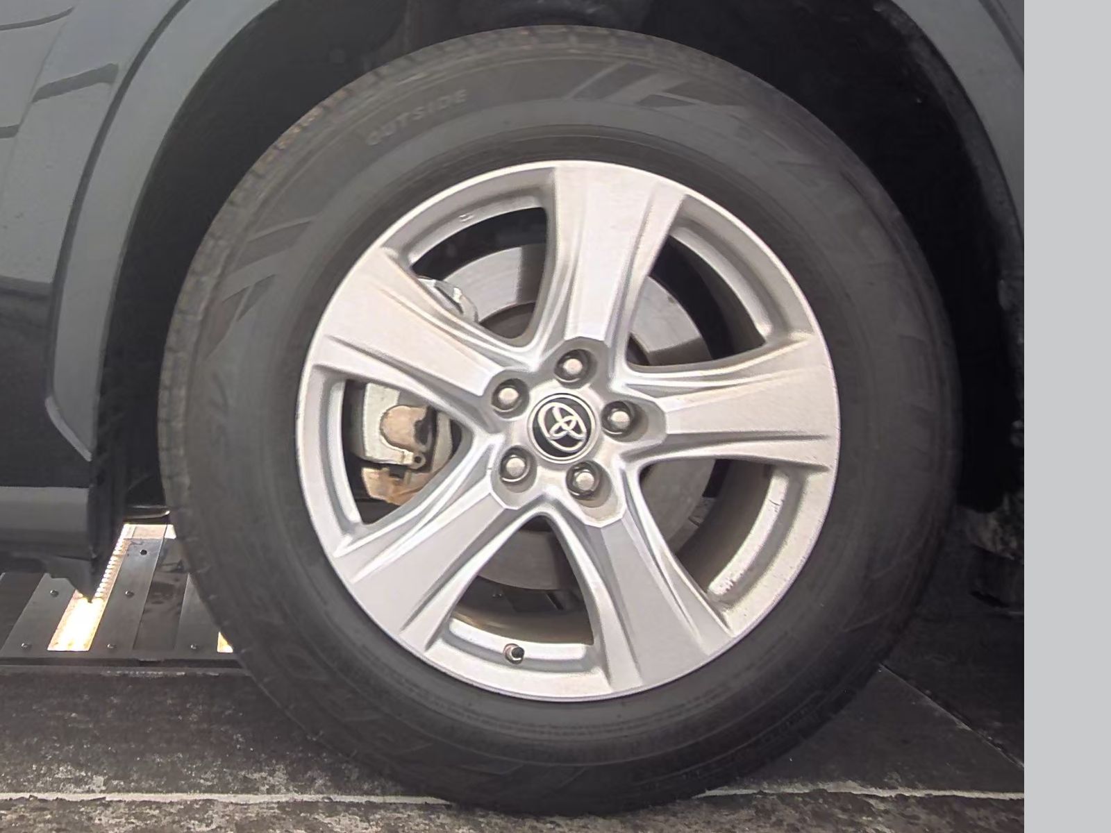 2022 Toyota Highlander Hybrid LE AWD