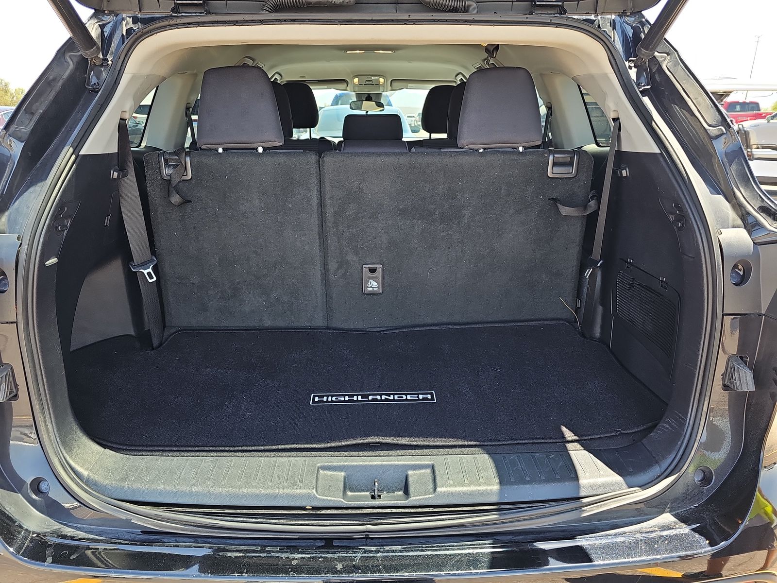 2022 Toyota Highlander Hybrid LE AWD