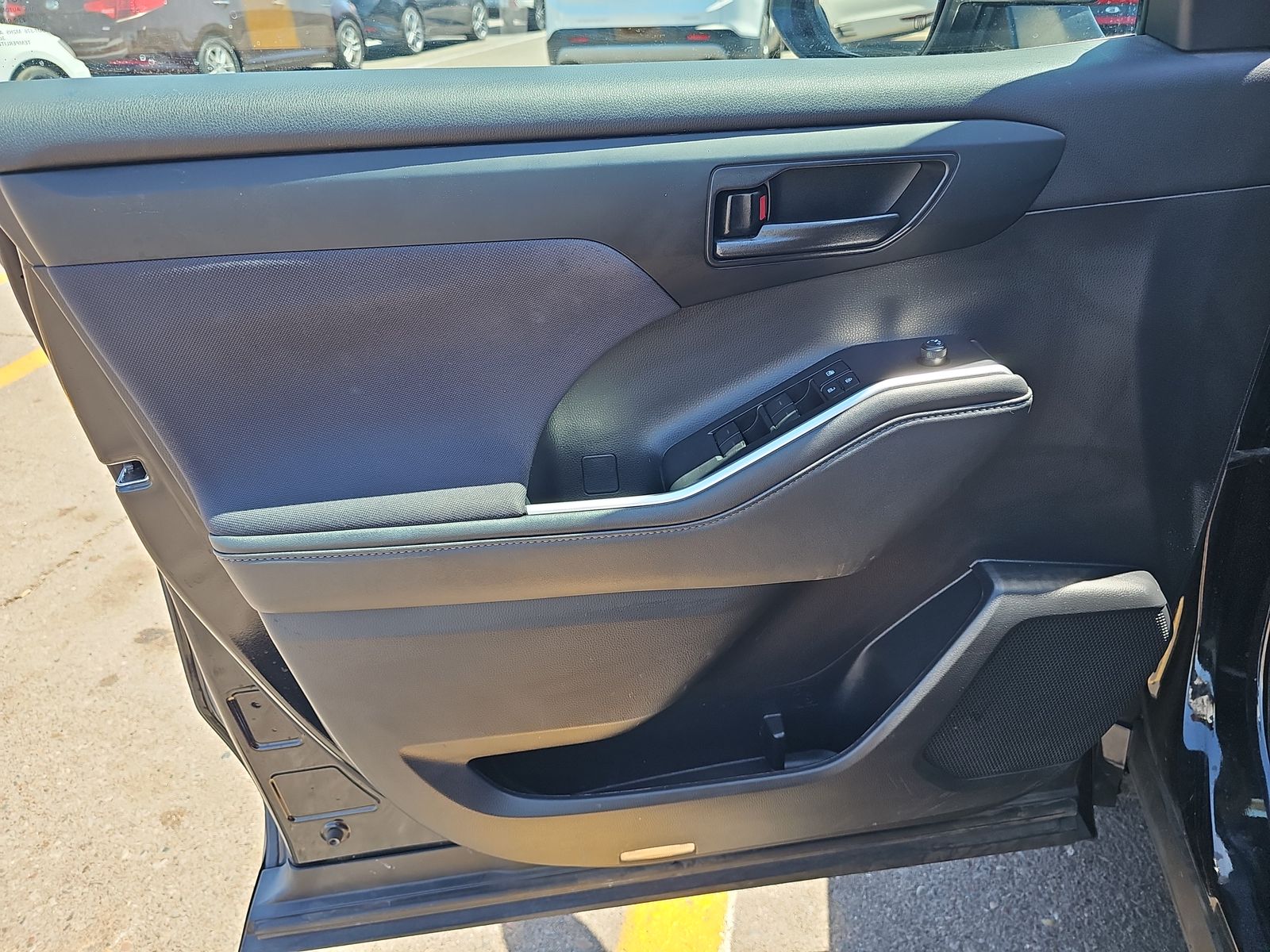 2022 Toyota Highlander Hybrid LE AWD