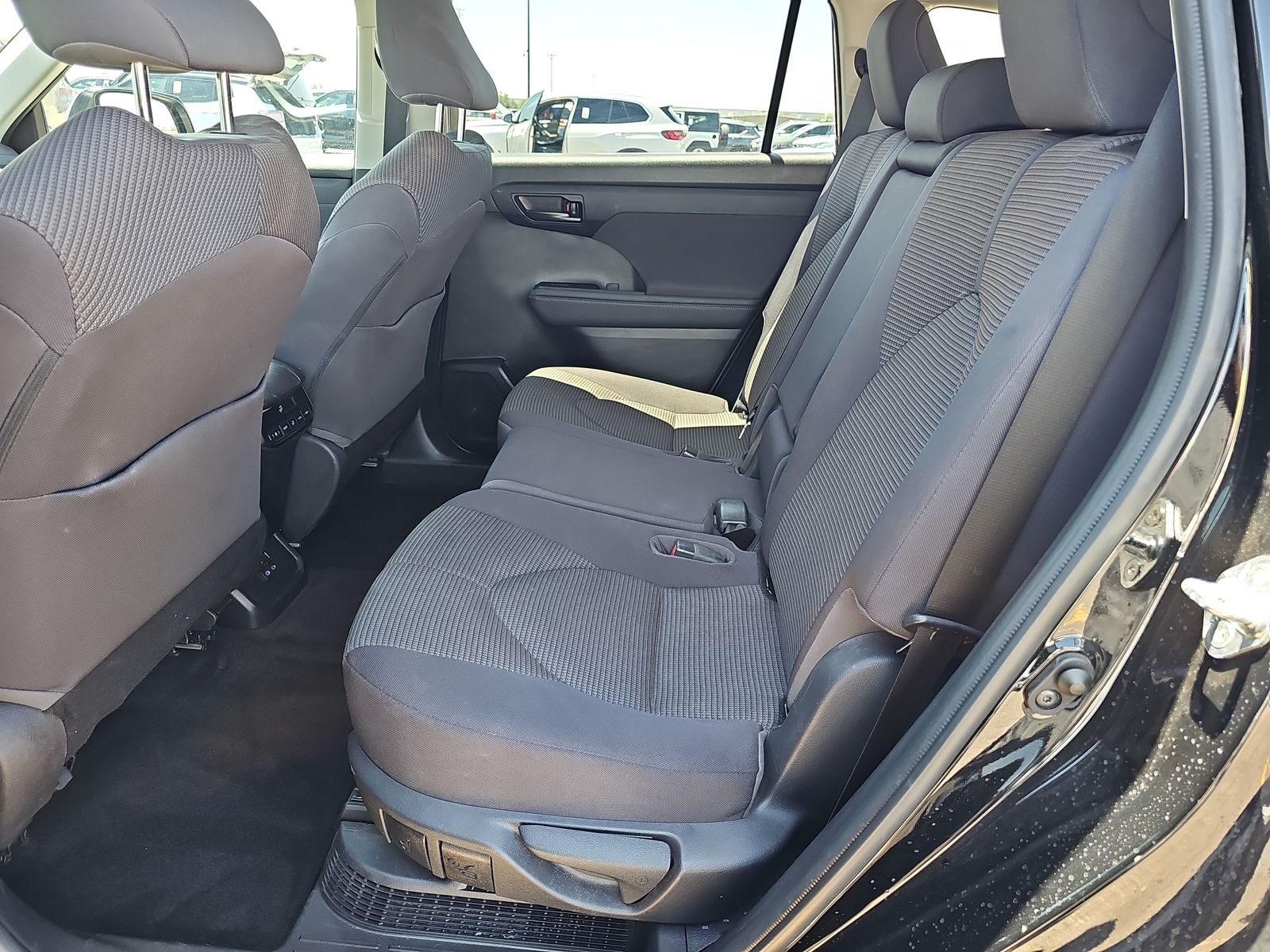 2022 Toyota Highlander Hybrid LE AWD