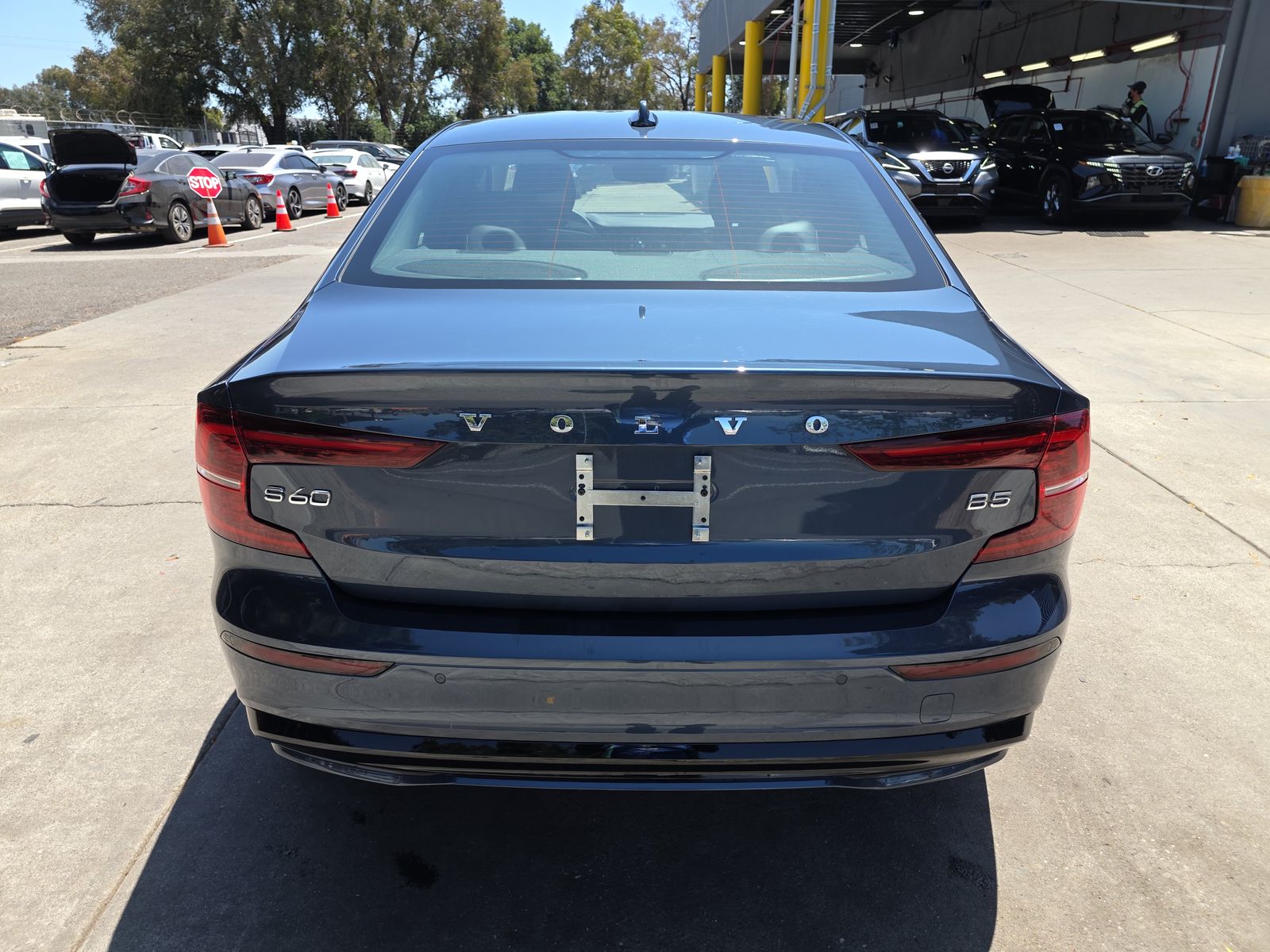 2025 Volvo S60 B5 Core FWD