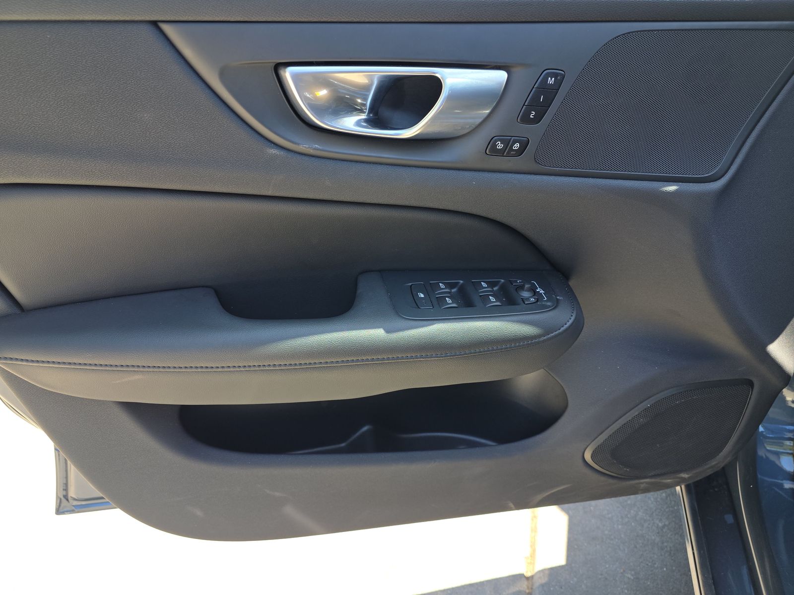 2025 Volvo S60 B5 Core FWD