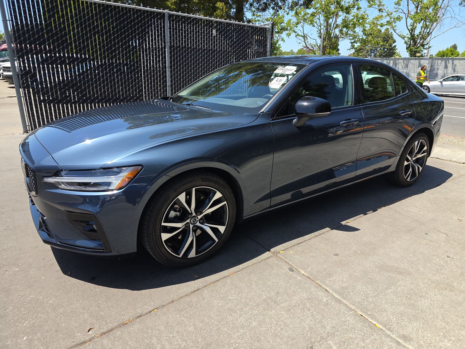 2025 Volvo S60 B5 Core FWD