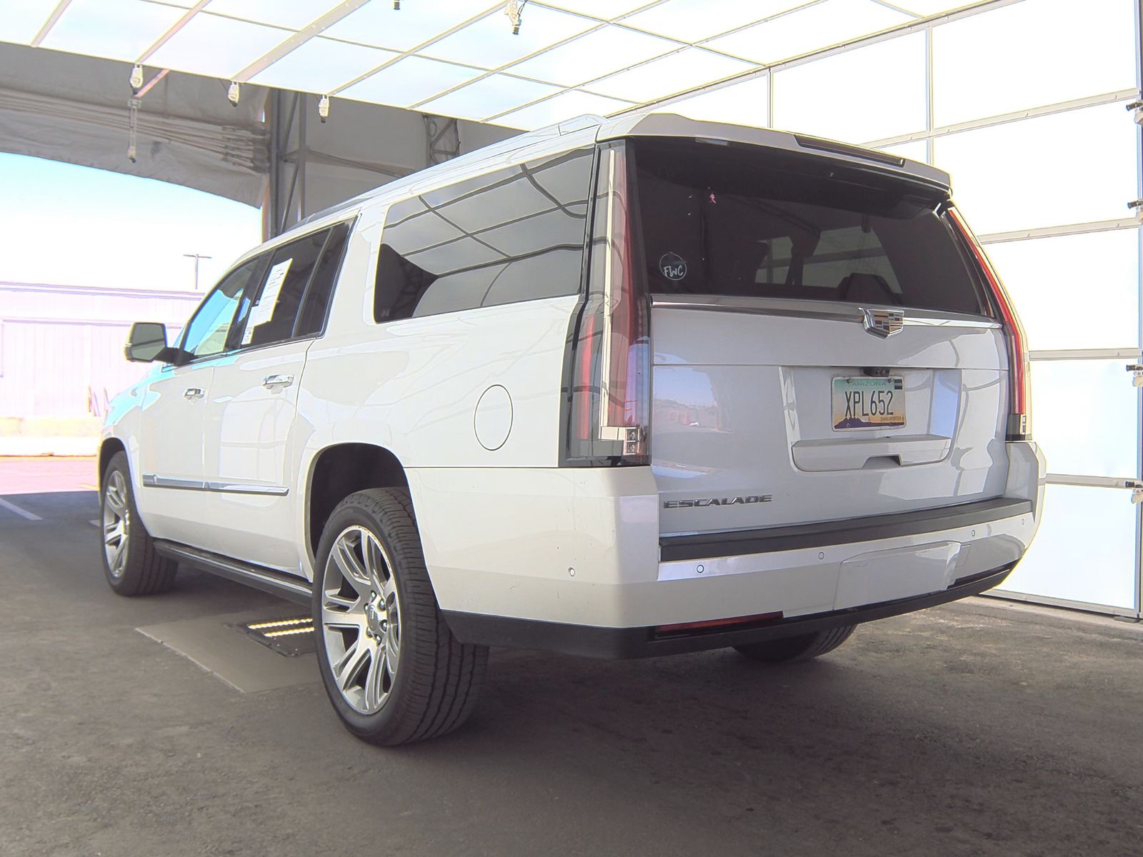 2017 Cadillac Escalade ESV Premium Luxury RWD