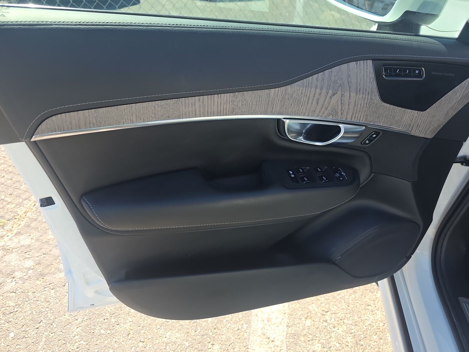 2022 Volvo XC90 T6 Inscription AWD