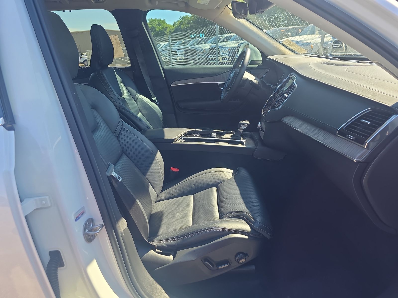 2022 Volvo XC90 T6 Inscription AWD