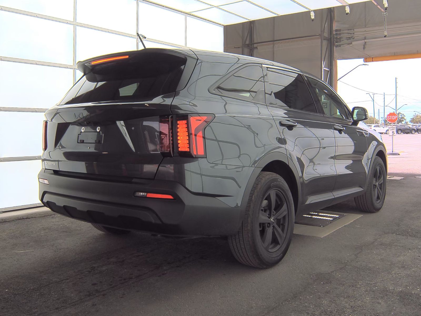 2023 Kia Sorento LX FWD