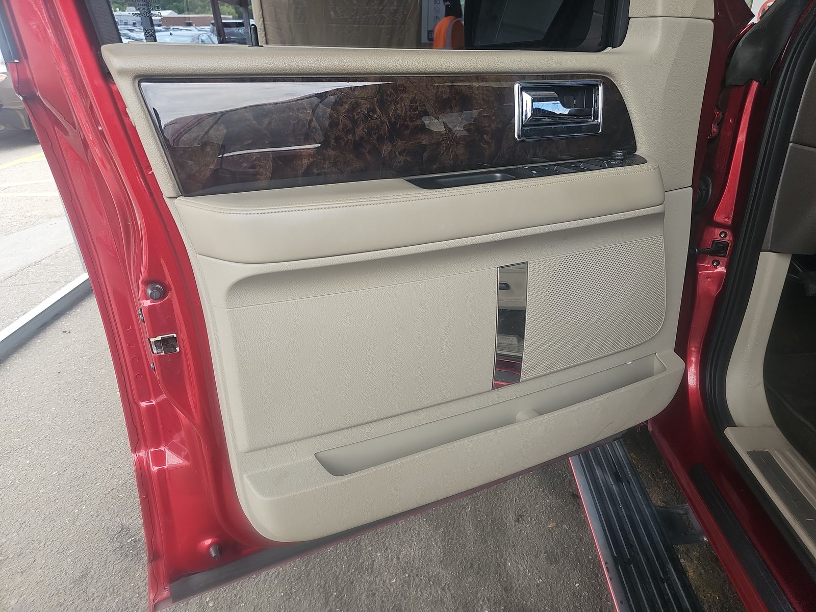 2015 Lincoln Navigator Base RWD