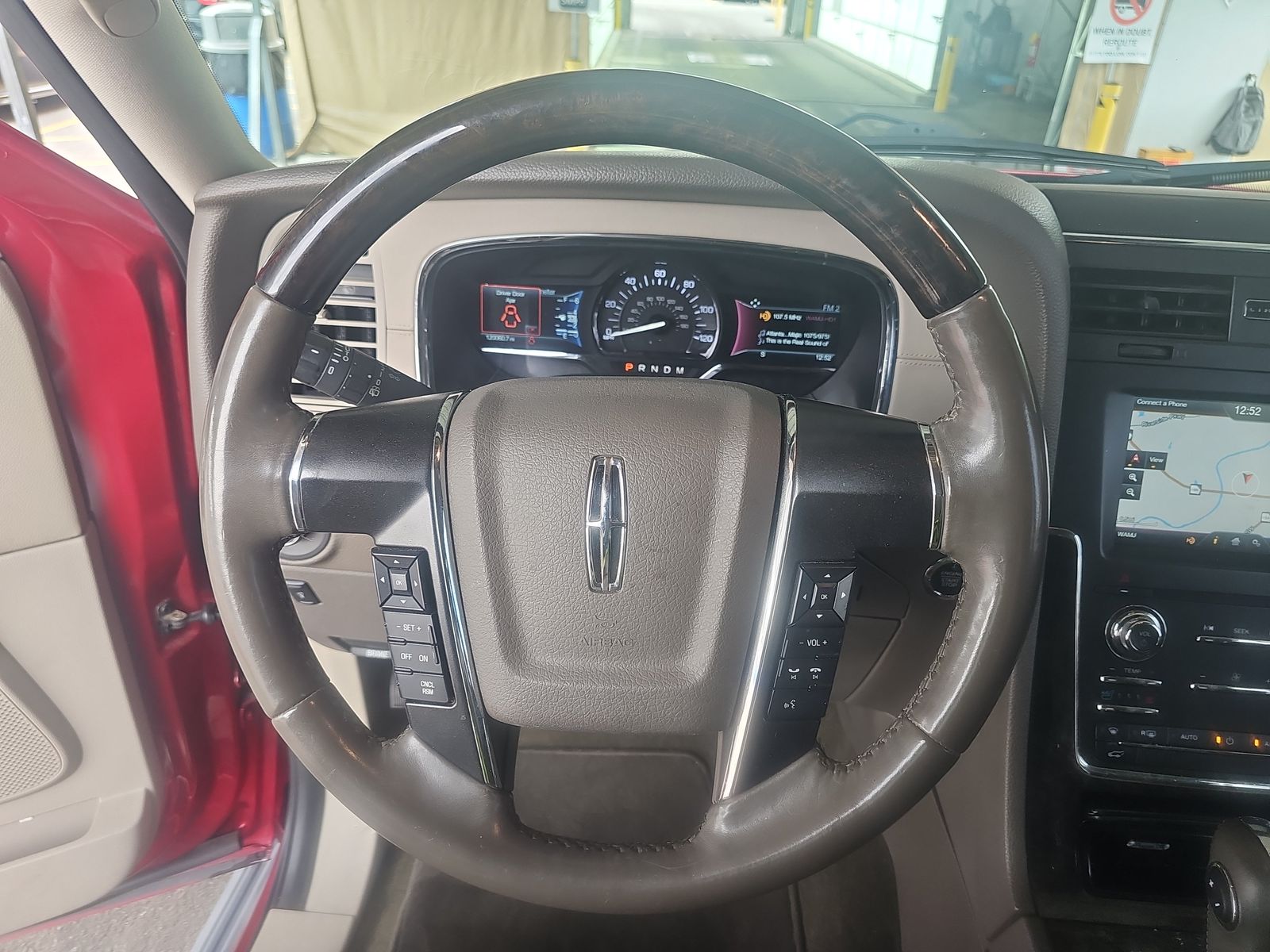 2015 Lincoln Navigator Base RWD