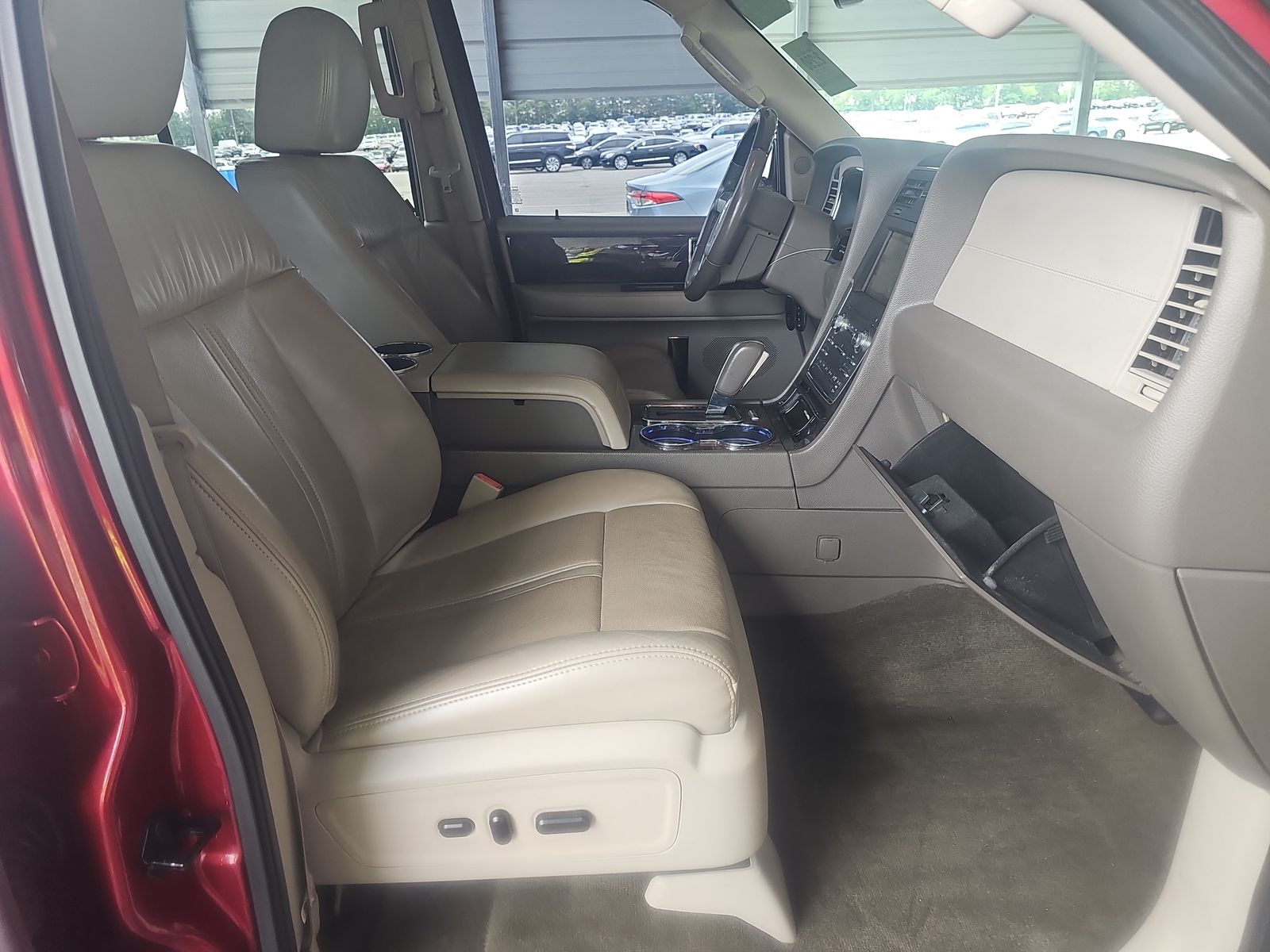 2015 Lincoln Navigator Base RWD