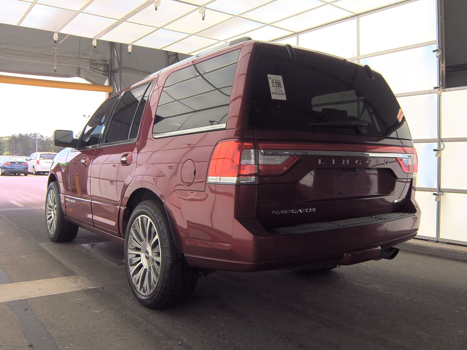 2015 Lincoln Navigator Base RWD