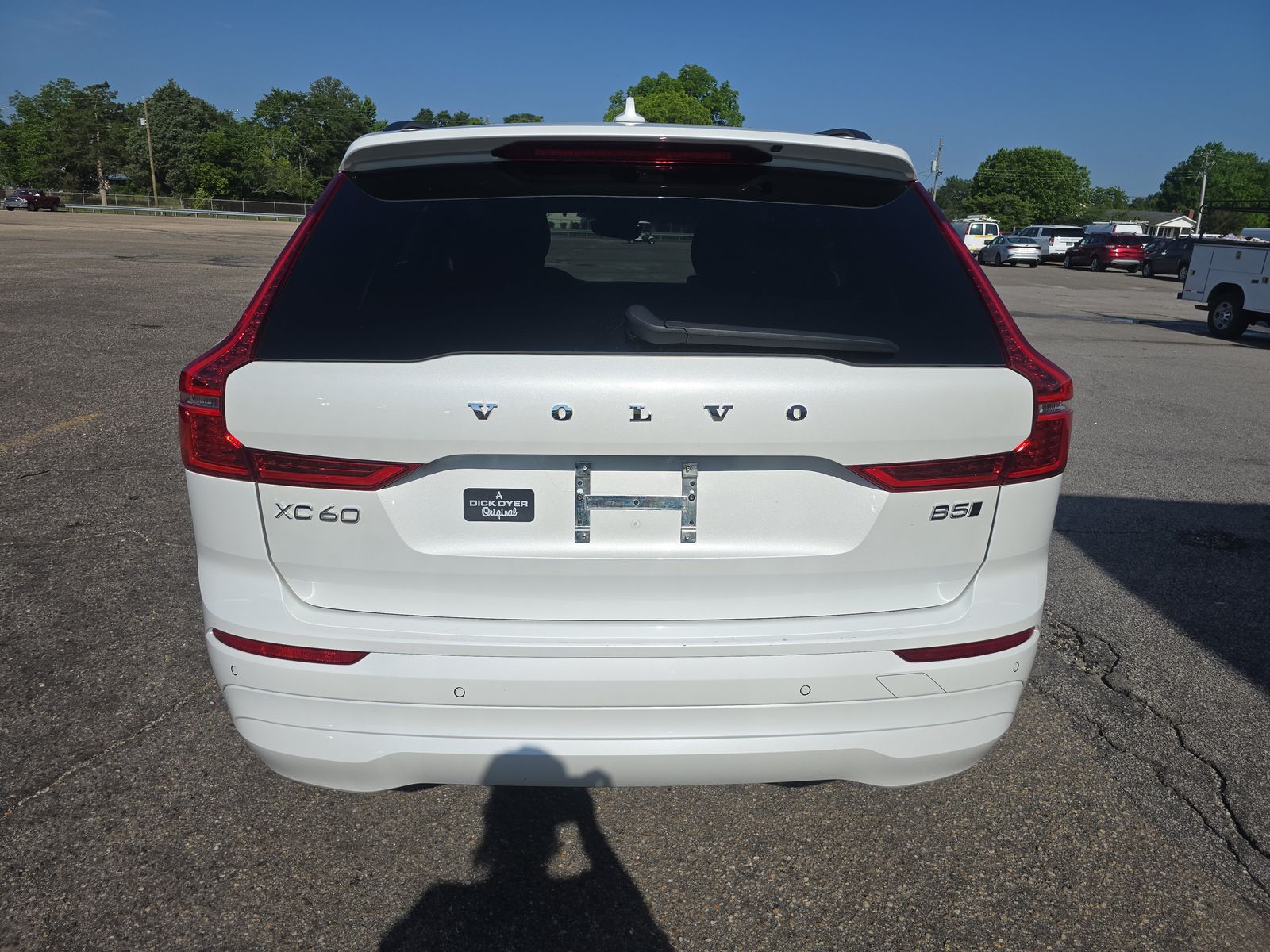 2022 Volvo XC60 B5 Momentum AWD