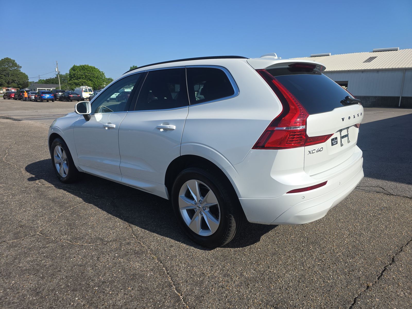 2022 Volvo XC60 B5 Momentum AWD