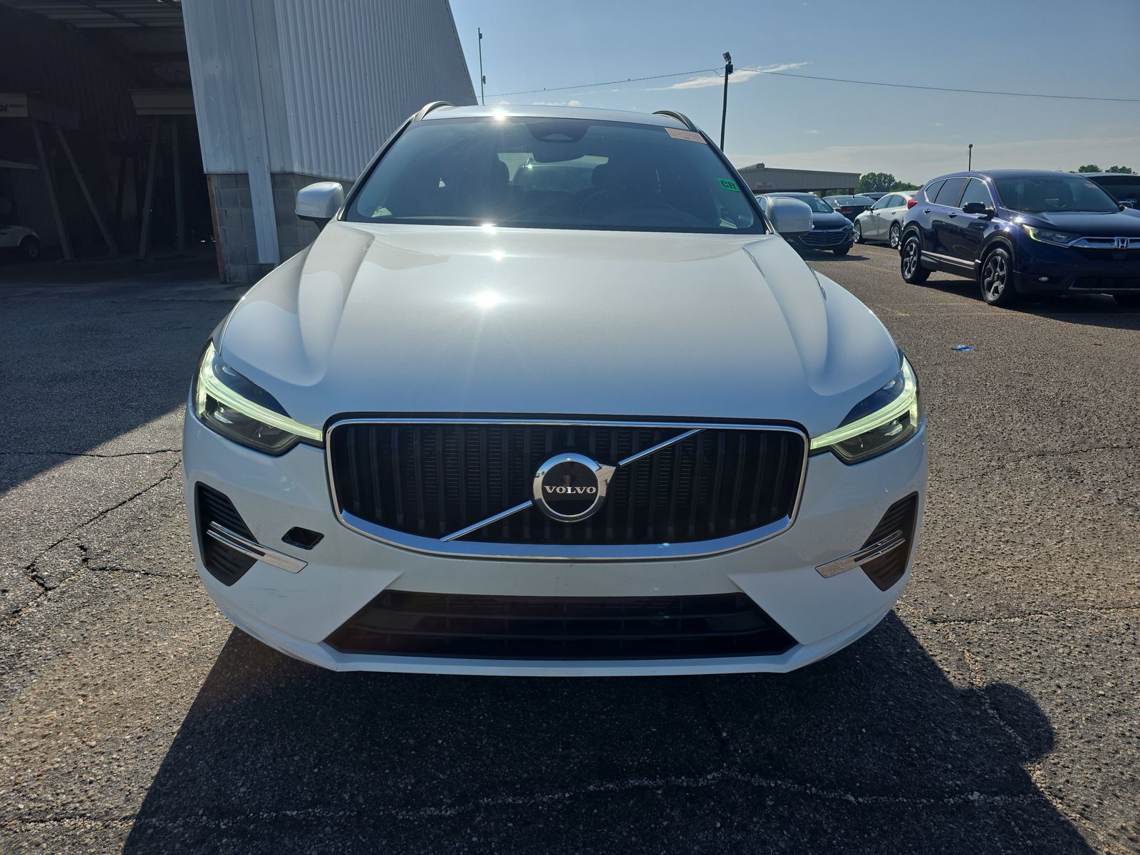 2022 Volvo XC60 B5 Momentum AWD